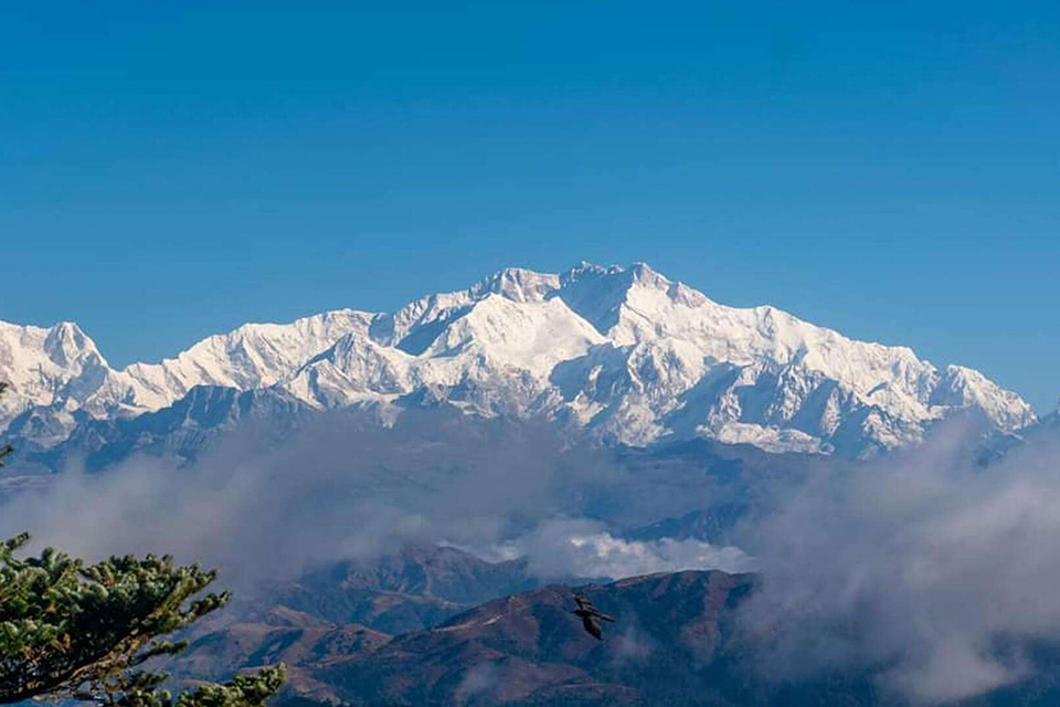 view of kanchenjunga peak on a clear day from kurseong
